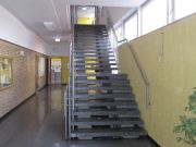 4-Eingangsbereich-Altbau-neu