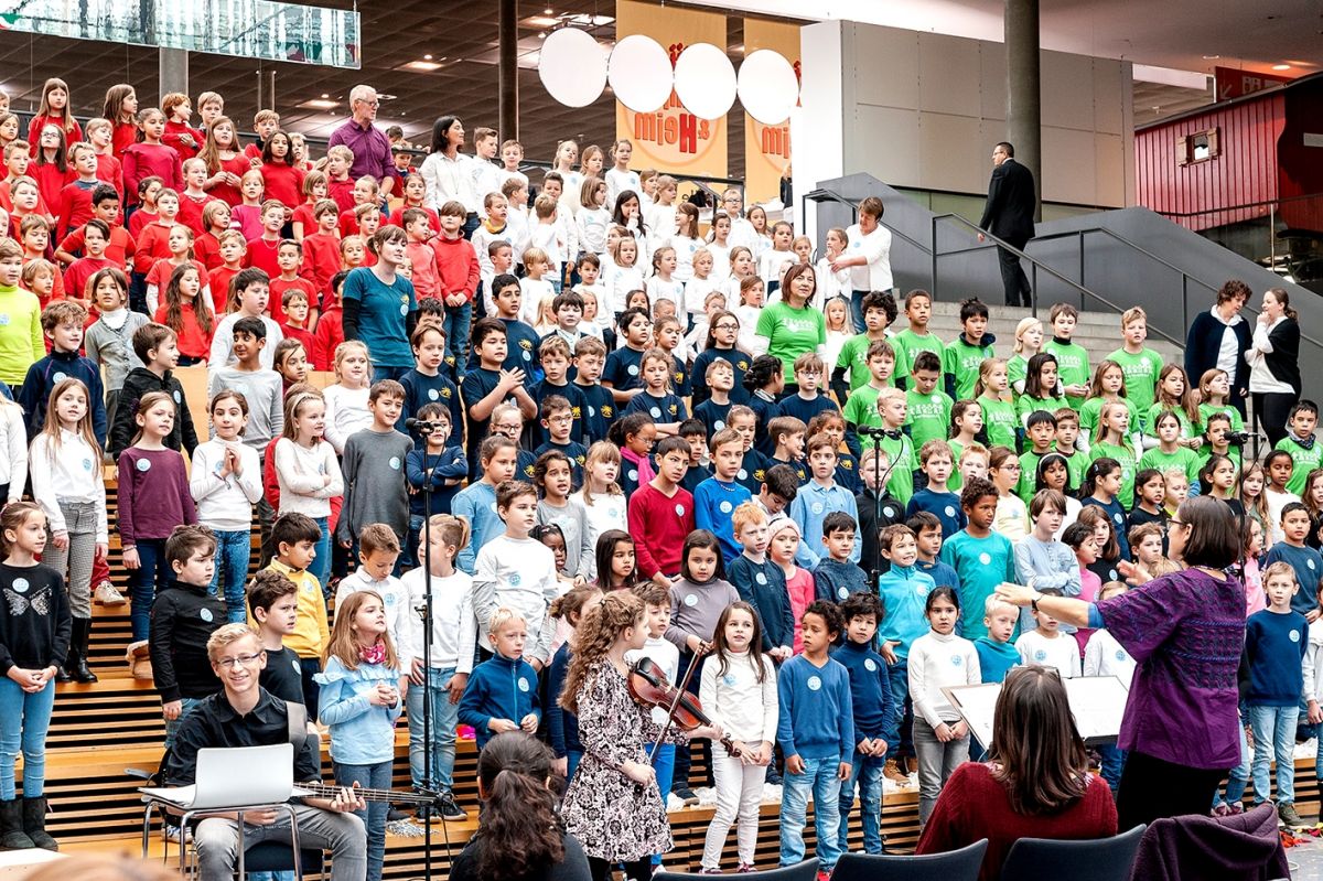 101-Stiftung-Singen-mit-Kinder-2018-11-221