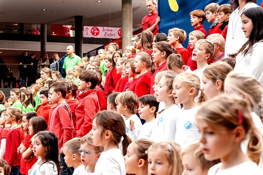 224-Stiftung-Singen-mit-Kinder-2018-11-222