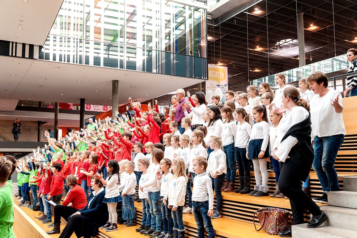 34-Stiftung-Singen-mit-Kinder-2018-11-221