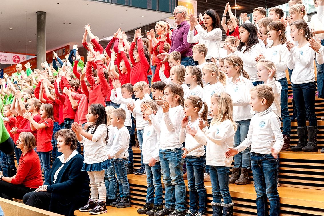 39-Stiftung-Singen-mit-Kinder-2018-11-221